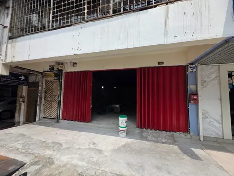 New Saga Superior (PJ) showroom unit at 124GF, Jalan SS 24/2